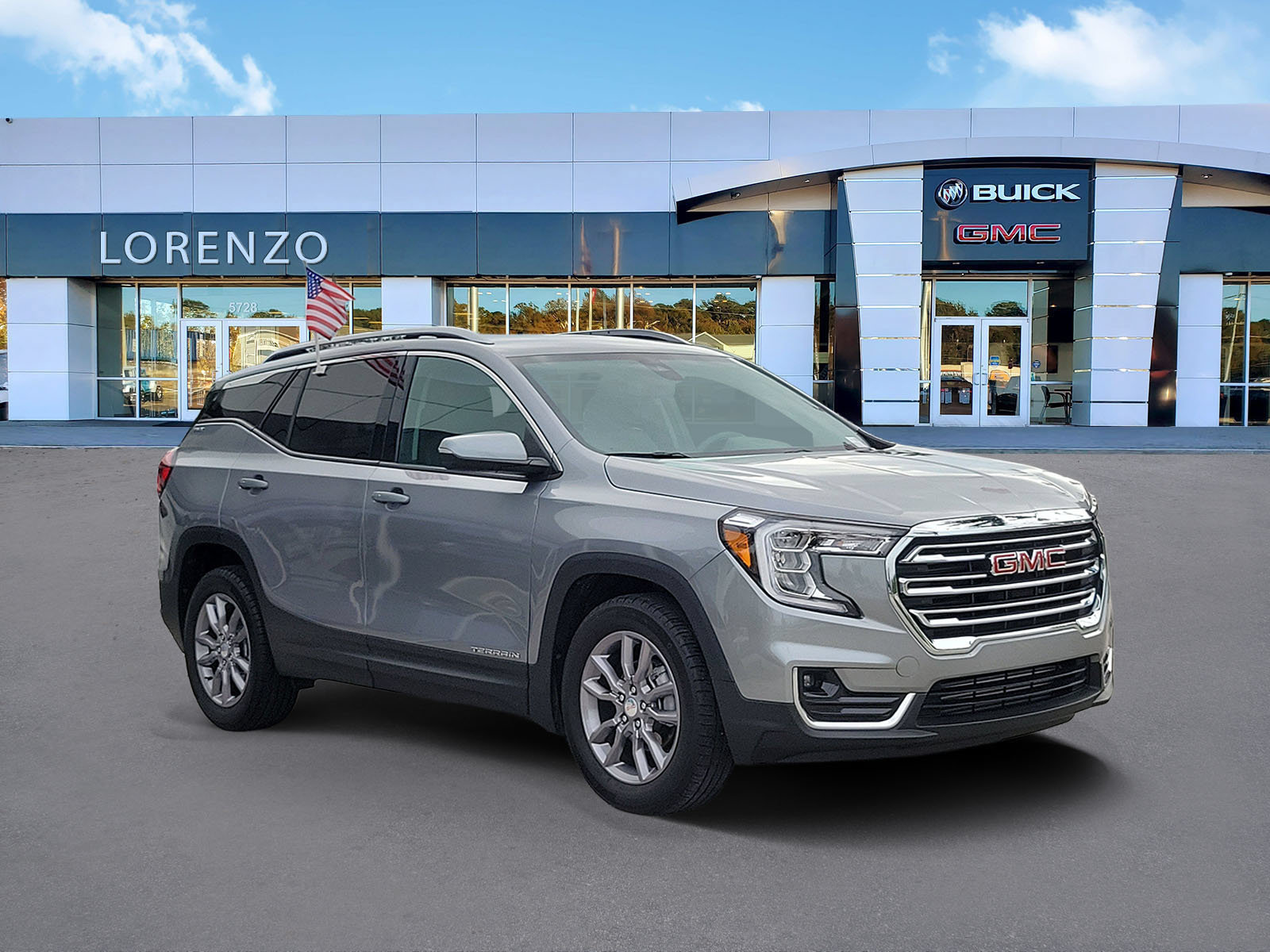 Used 2024 GMC Terrain SLT FWD image 3