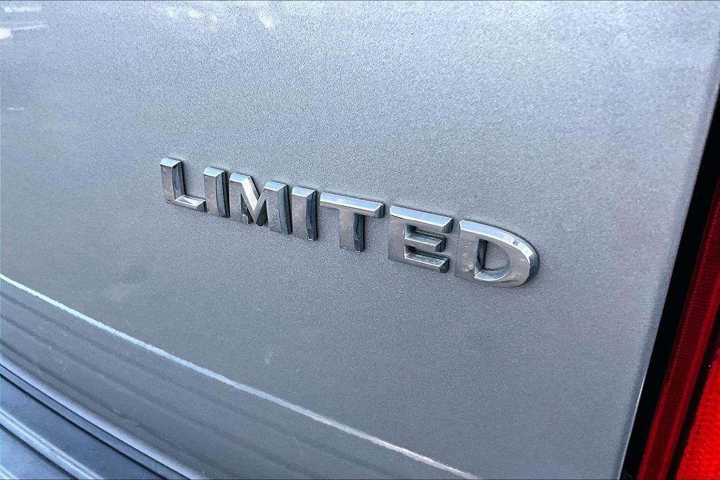 Used 2015 Jeep Patriot Limited w/ Sun/Sound Group AWD/4WD image 22