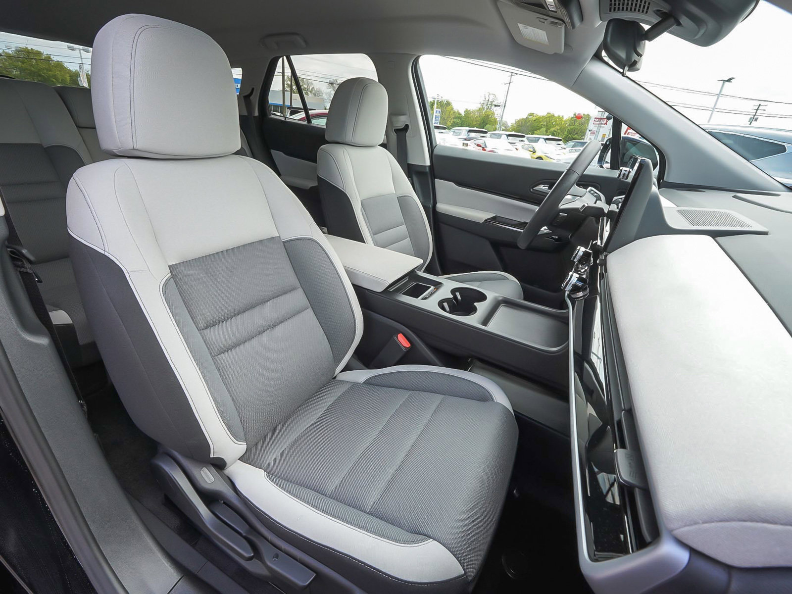 Used 2025 Honda Prologue EX image 39