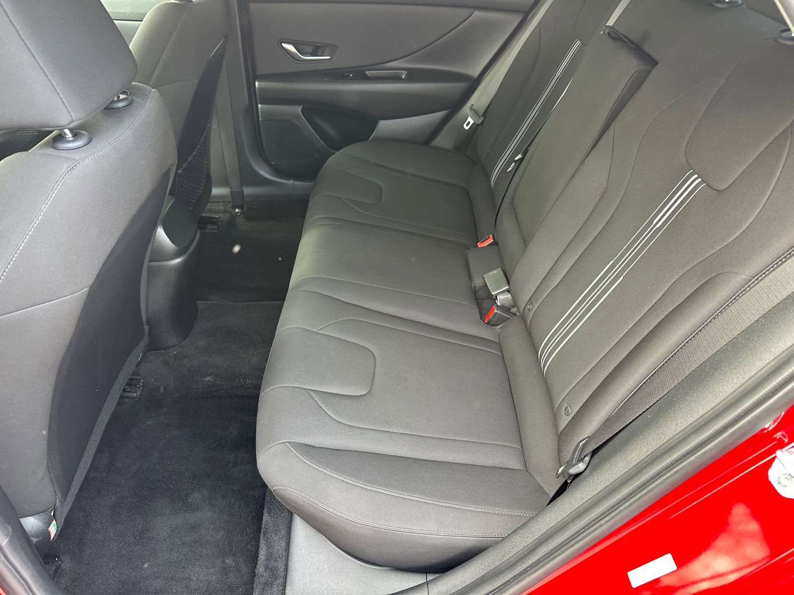 Used 2021 Hyundai Elantra SEL w/ Convenience + Premium Package image 18