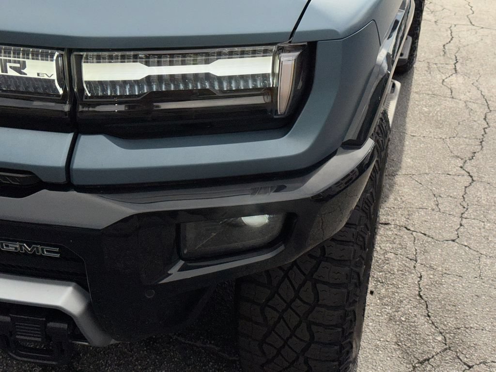 Used 2024 GMC Hummer EV 3X w/ Omega Edition AWD/4WD image 10