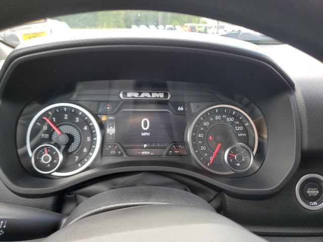 Used 2026 RAM 1500 Express AWD/4WD image 23