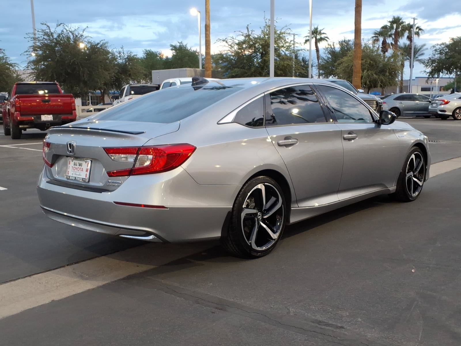 Used 2022 Honda Accord Sport image 4