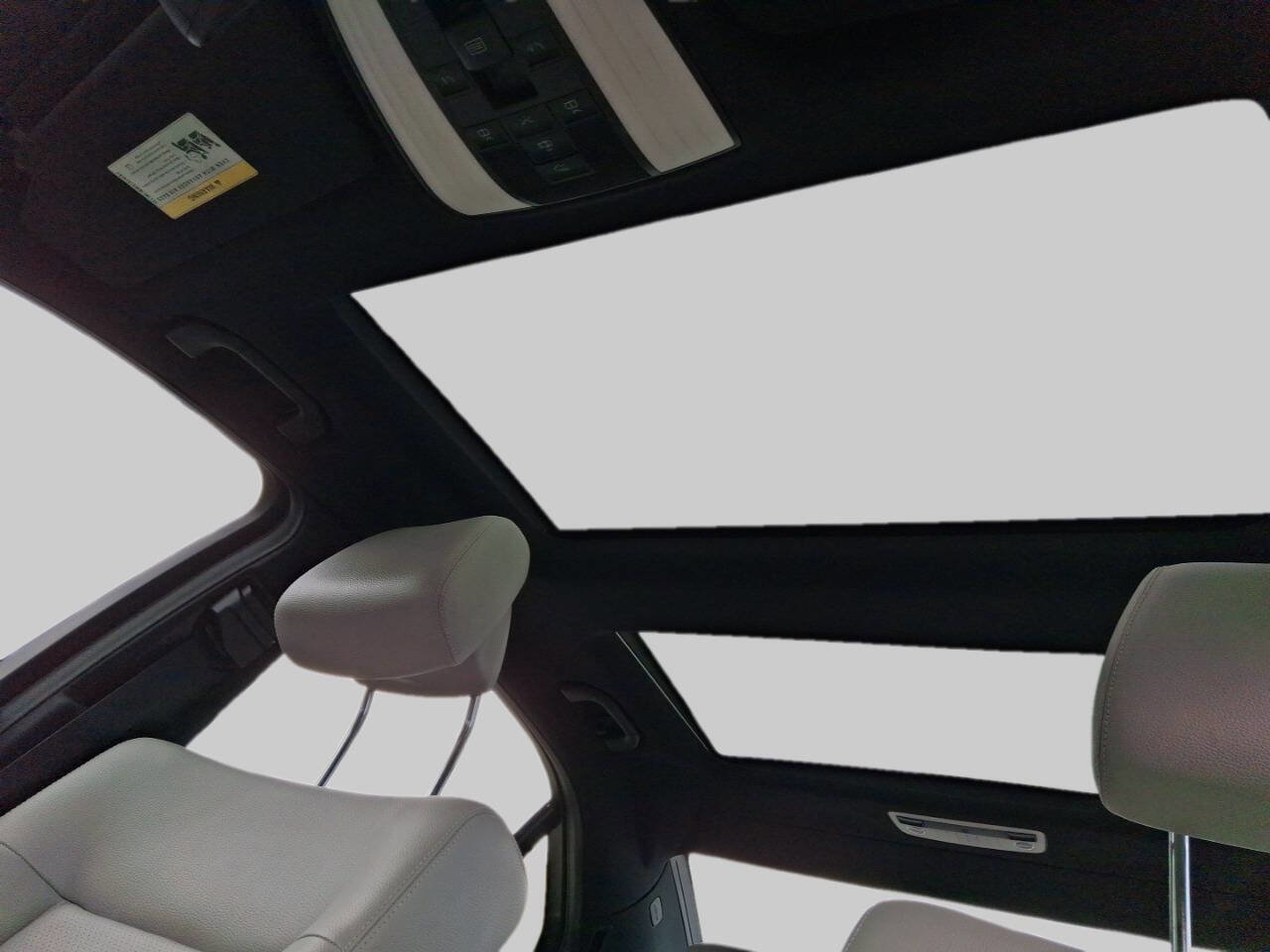 Used 2013 Mercedes-Benz E 350 Sedan image 9