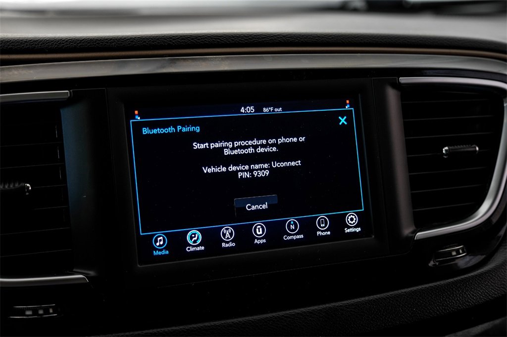 Used 2020 Chrysler Voyager Lxi image 26