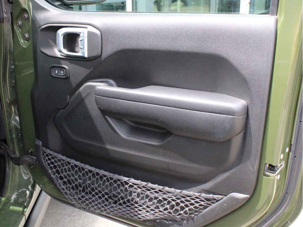 Used 2021 Jeep Gladiator Sport AWD/4WD image 23