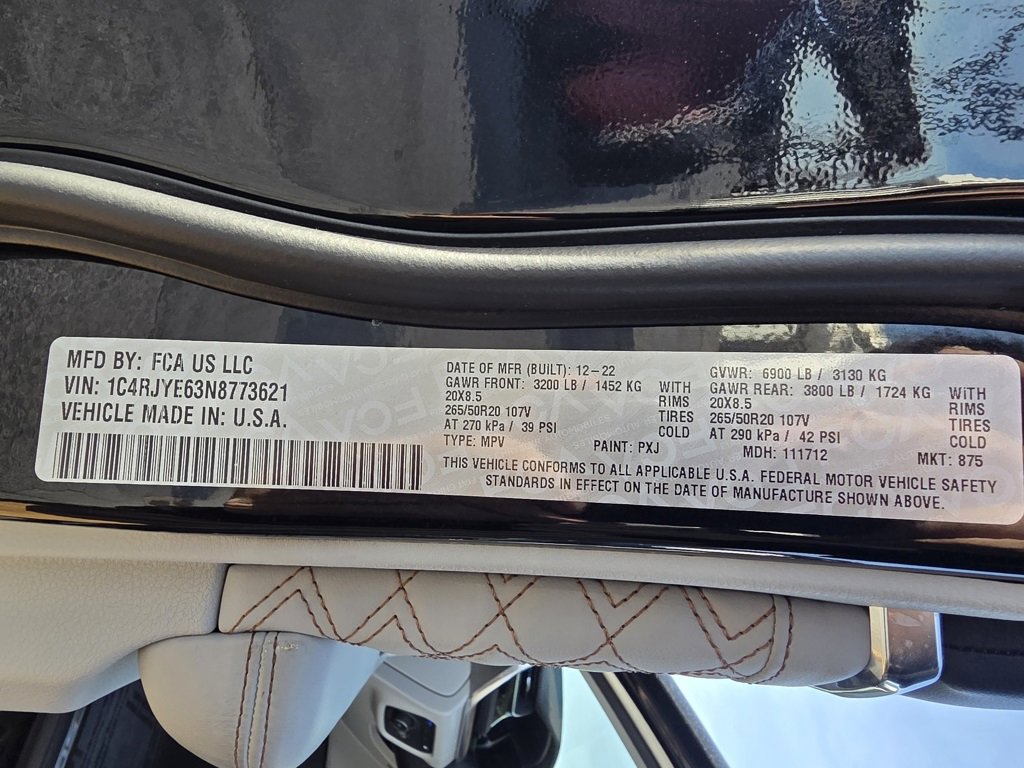 Used 2022 Jeep Grand Cherokee Summit w/ Advanced Protech Group IV image 30