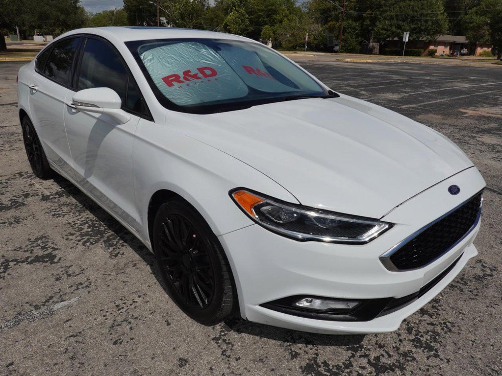 Used 2018 Ford Fusion Titanium image 1