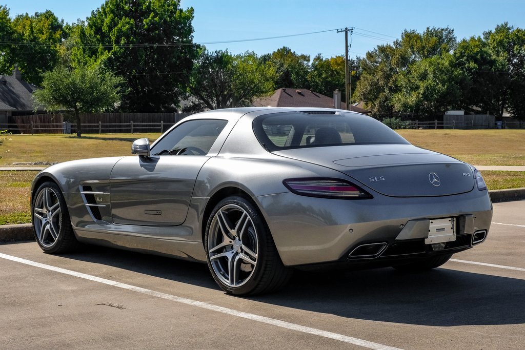 Used 2011 Mercedes-Benz SLS AMG Coupe image 16