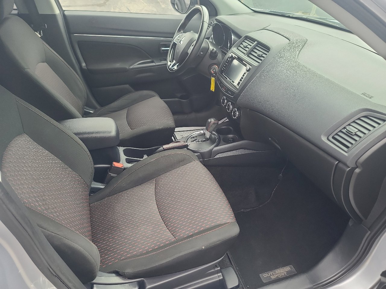 Used 2017 Mitsubishi Outlander Sport LE image 14