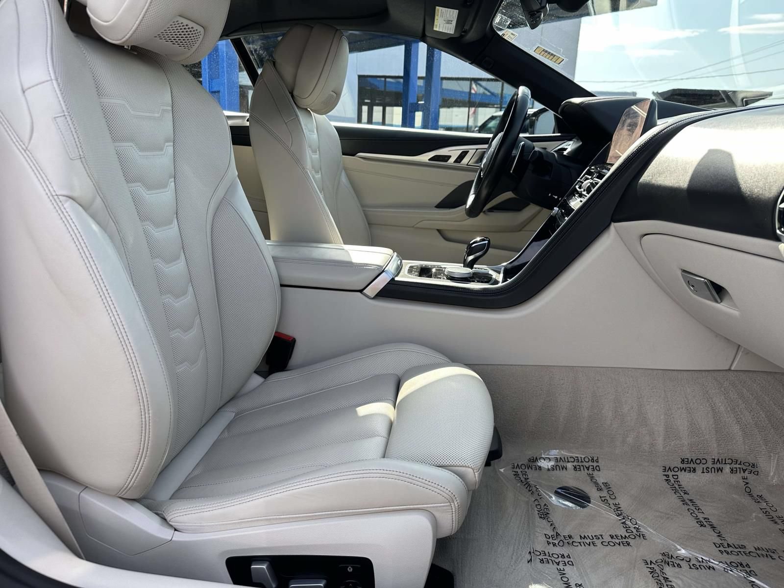 Used 2022 BMW M850i xDrive Convertible AWD/4WD image 28