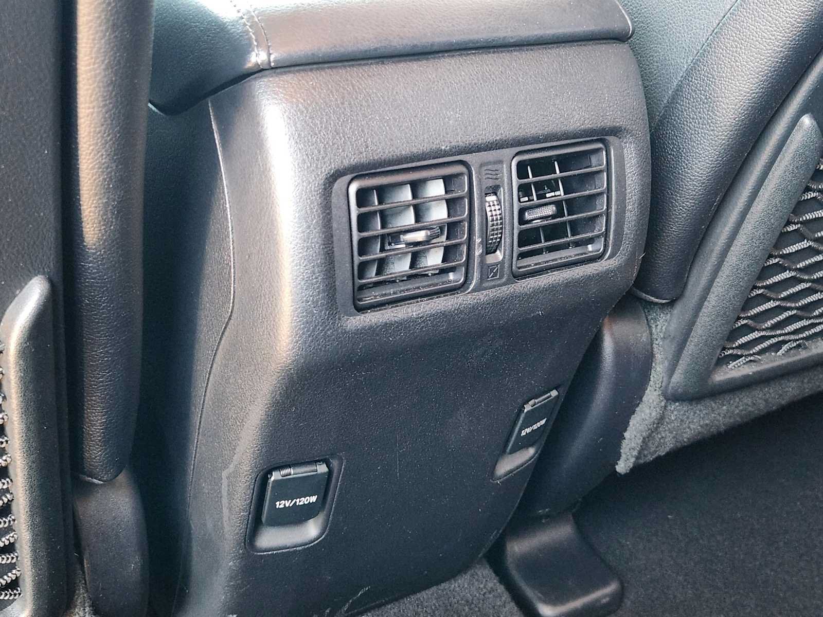 Used 2015 Toyota 4Runner Limited AWD/4WD image 29