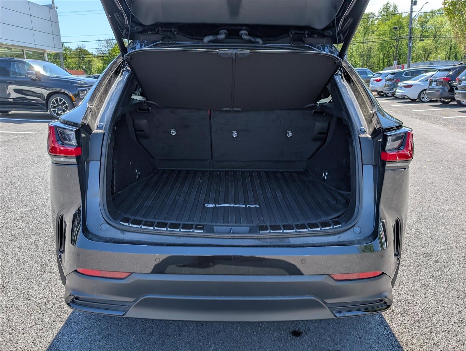 Used 2024 Lexus NX 350 AWD image 13
