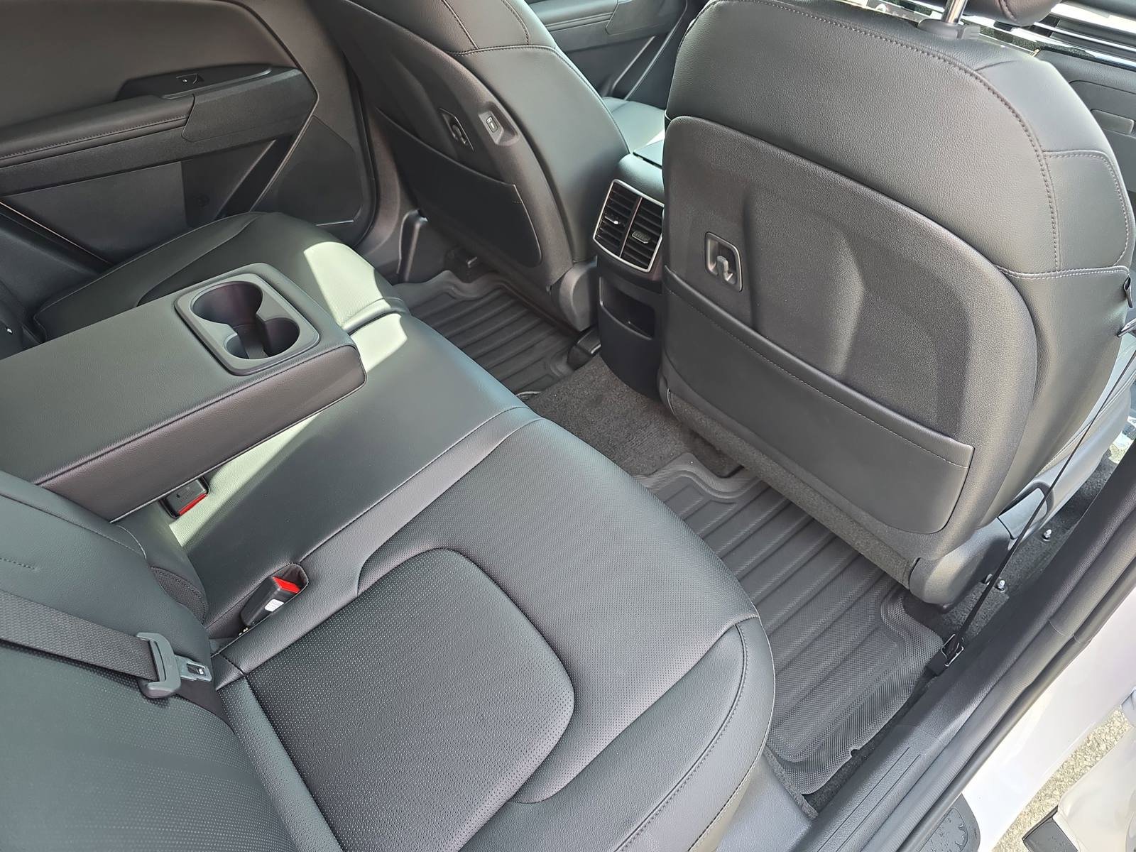 New 2026 Kia Sportage SX FWD image 12