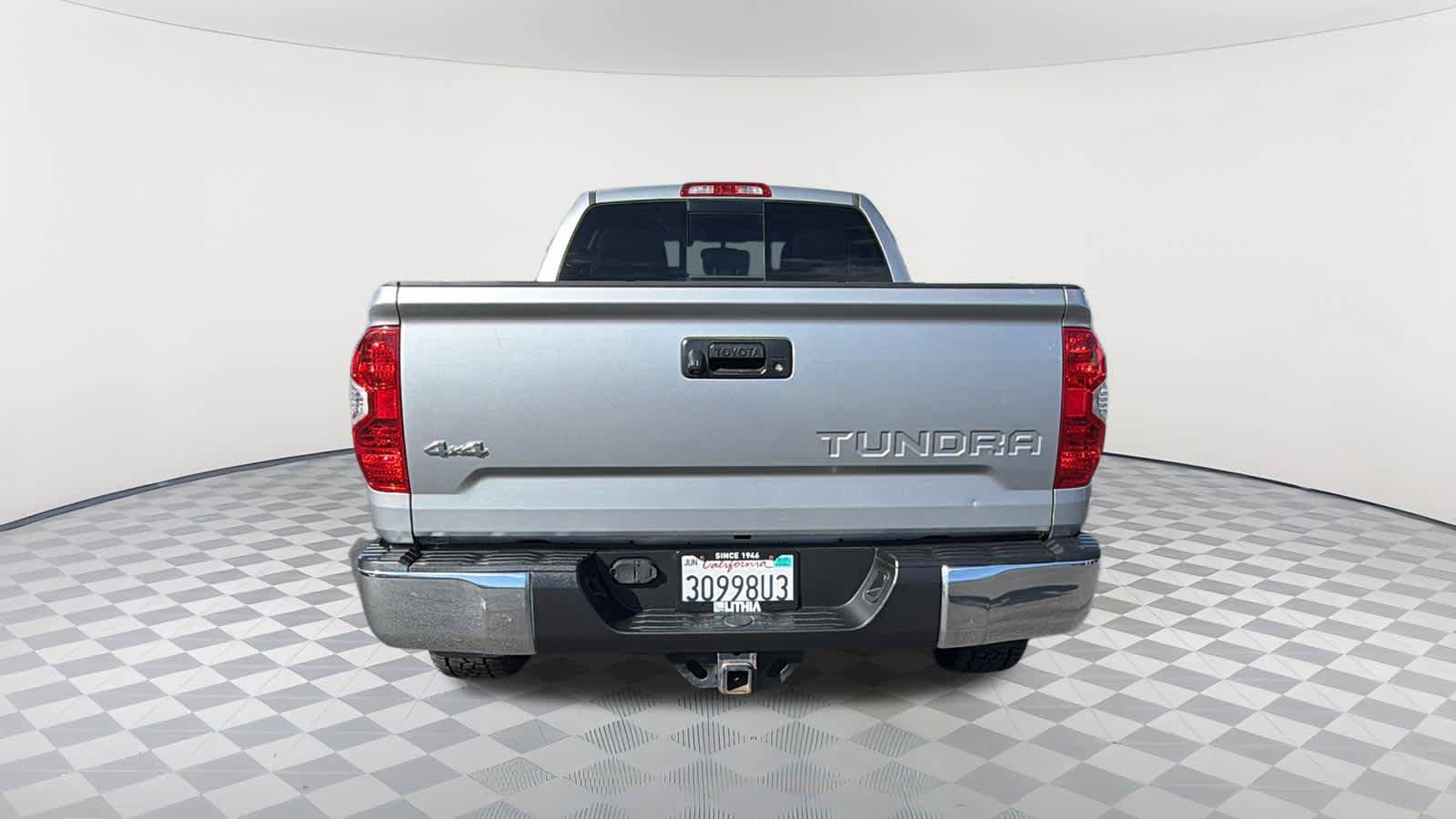 Used 2014 Toyota Tundra SR5 w/ SR5 Upgrade Package AWD/4WD image 6
