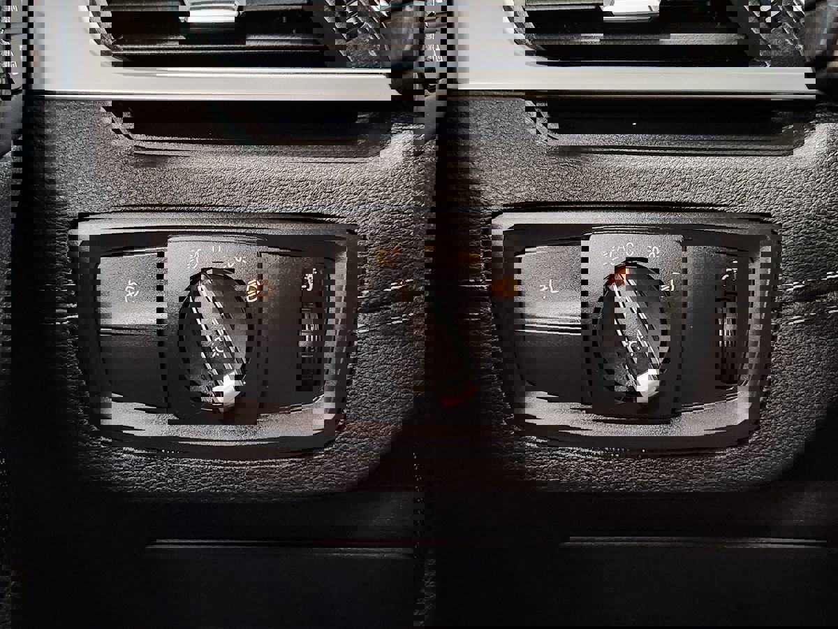 Used 2020 BMW X1 sDrive28i w/ Premium Package image 42