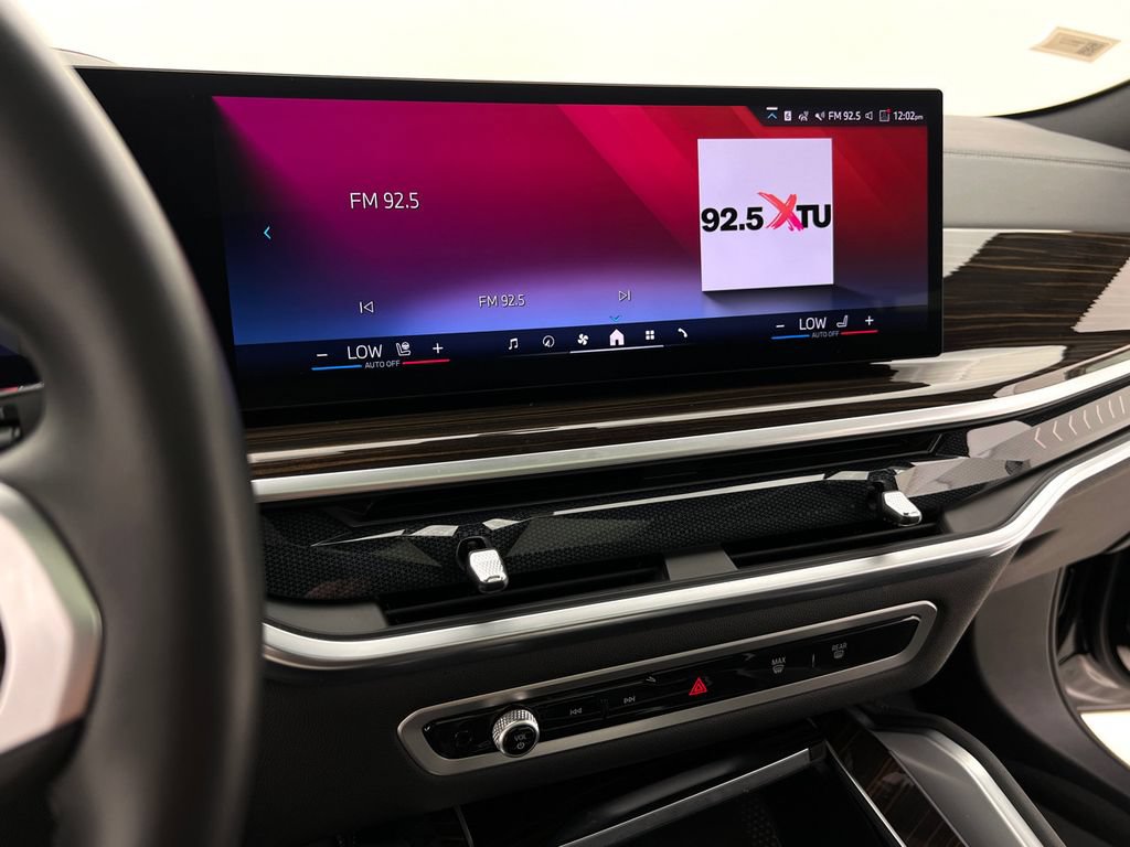Certified 2024 BMW X6 xDrive40i w/ Premium Package AWD/4WD image 20