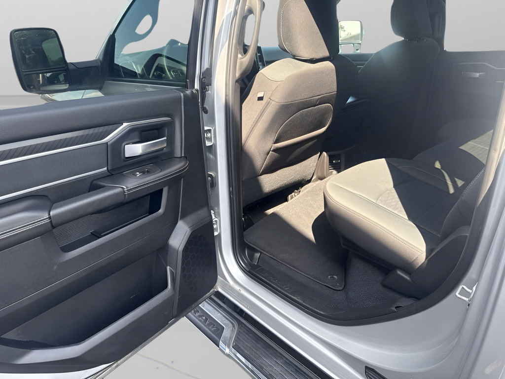 Used 2026 RAM 2500 Big Horn AWD/4WD image 10