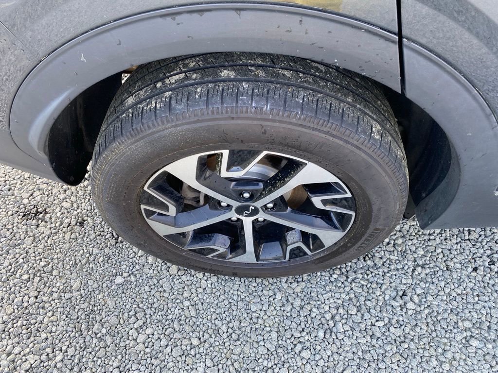 Used 2023 Kia Sportage EX image 23