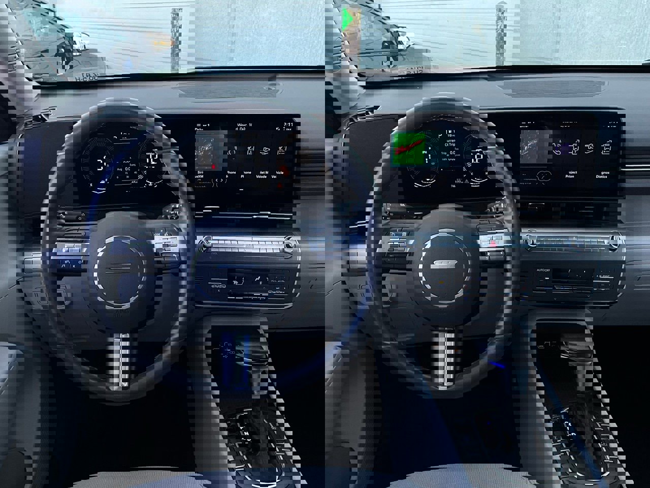 Used 2025 Hyundai Kona SEL image 14