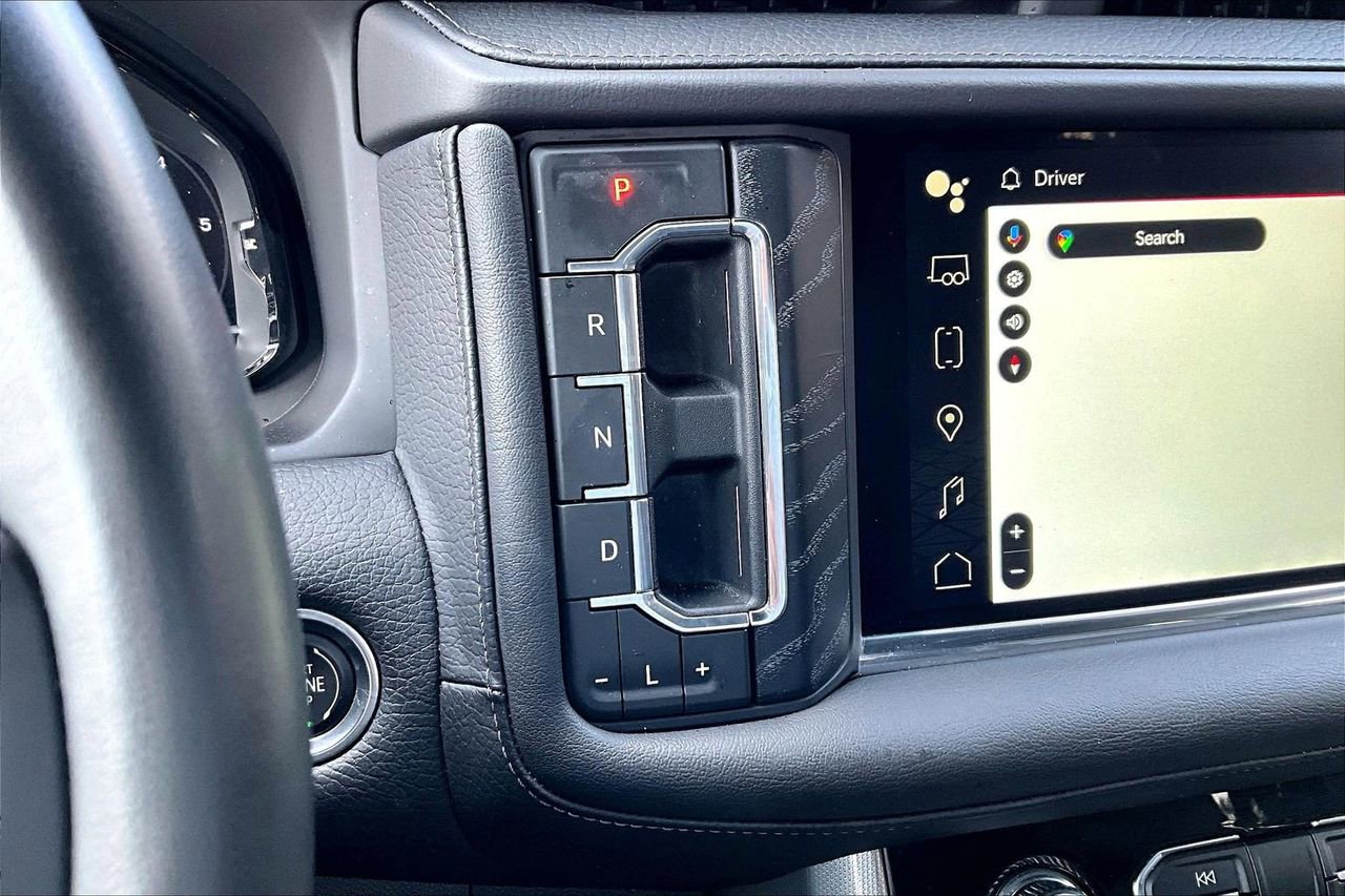 Used 2023 GMC Yukon Denali image 31