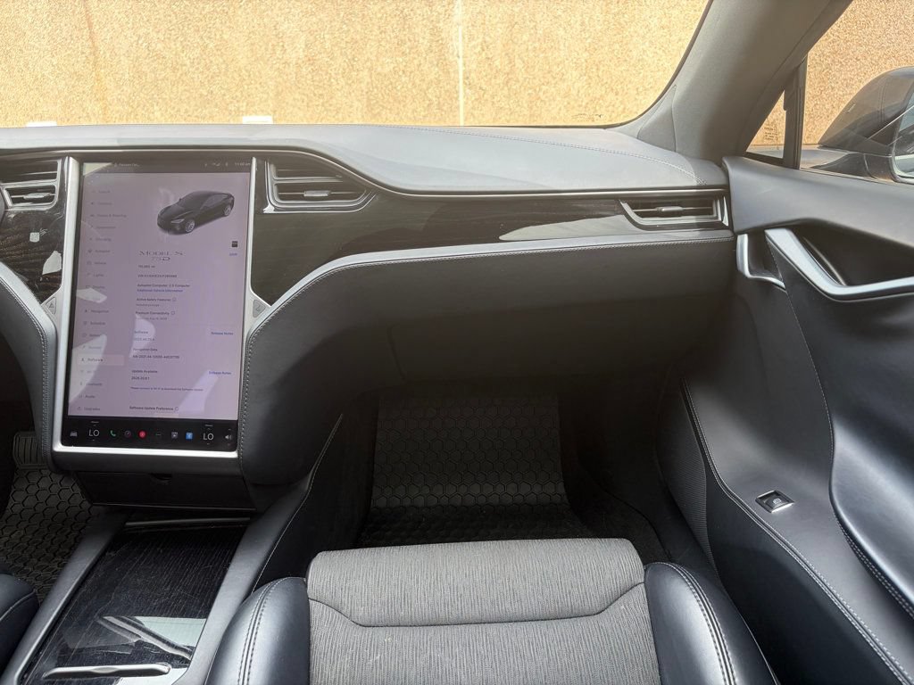 Used 2018 Tesla Model S 75D AWD/4WD image 38