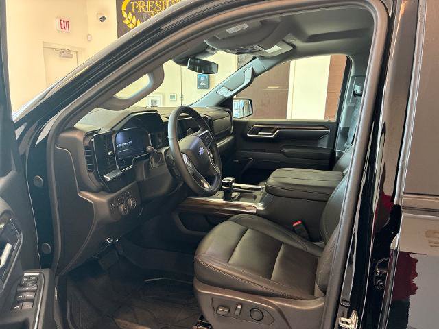 Used 2025 Chevrolet Silverado 1500 RST w/ Convenience Package II AWD/4WD image 13