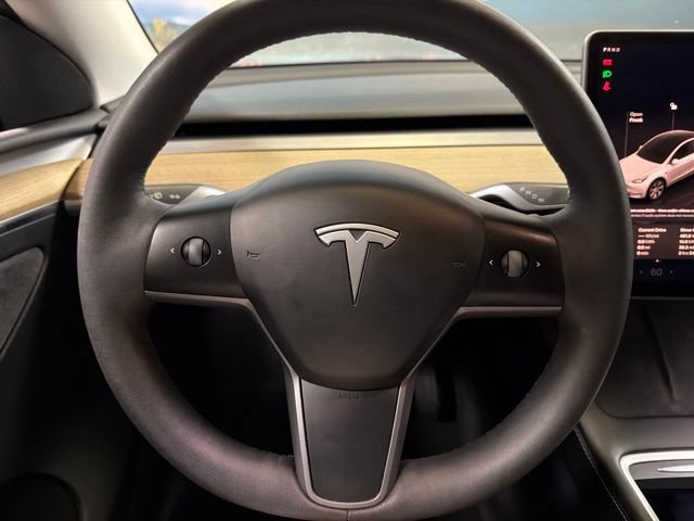Used 2023 Tesla Model Y Long Range AWD/4WD image 32