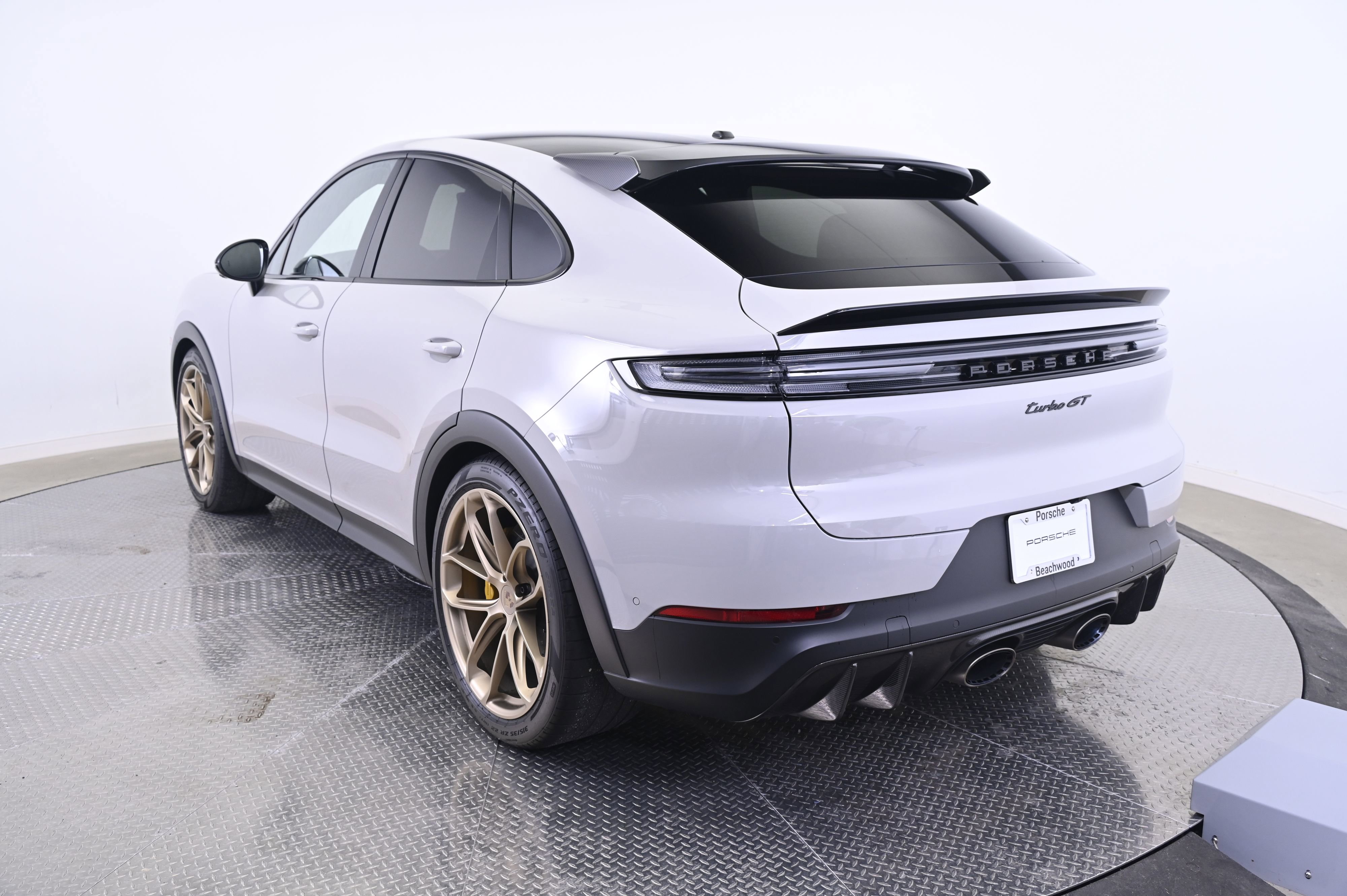 Certified 2025 Porsche Cayenne Turbo GT AWD/4WD image 3