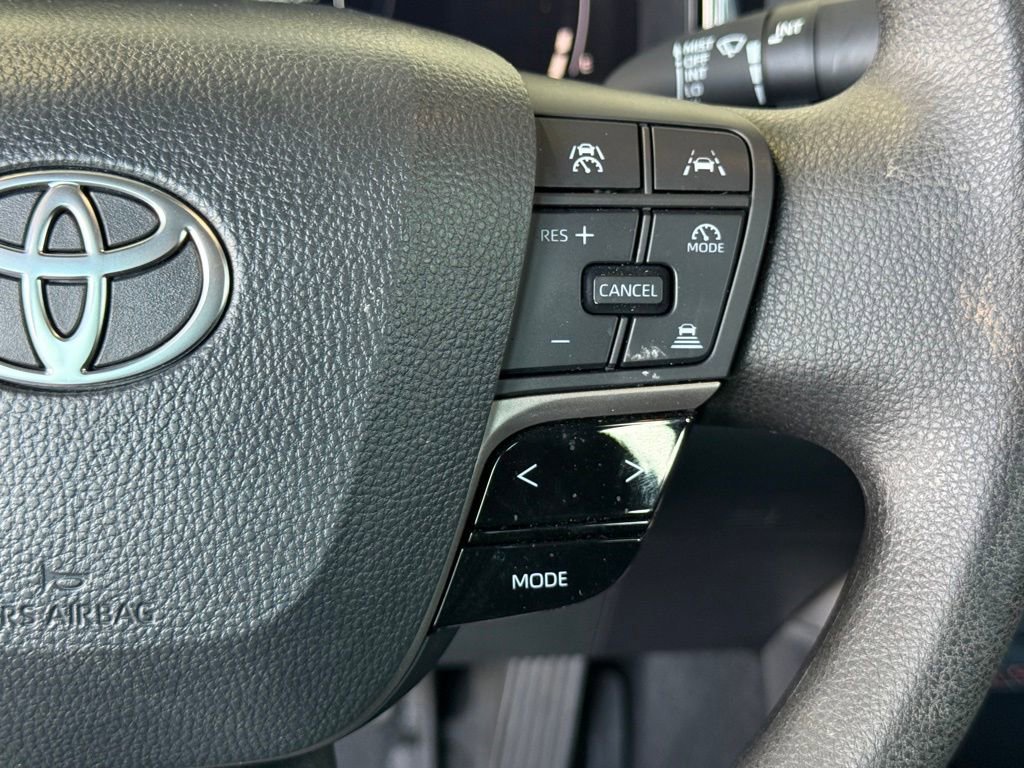 Used 2025 Toyota Camry LE image 23