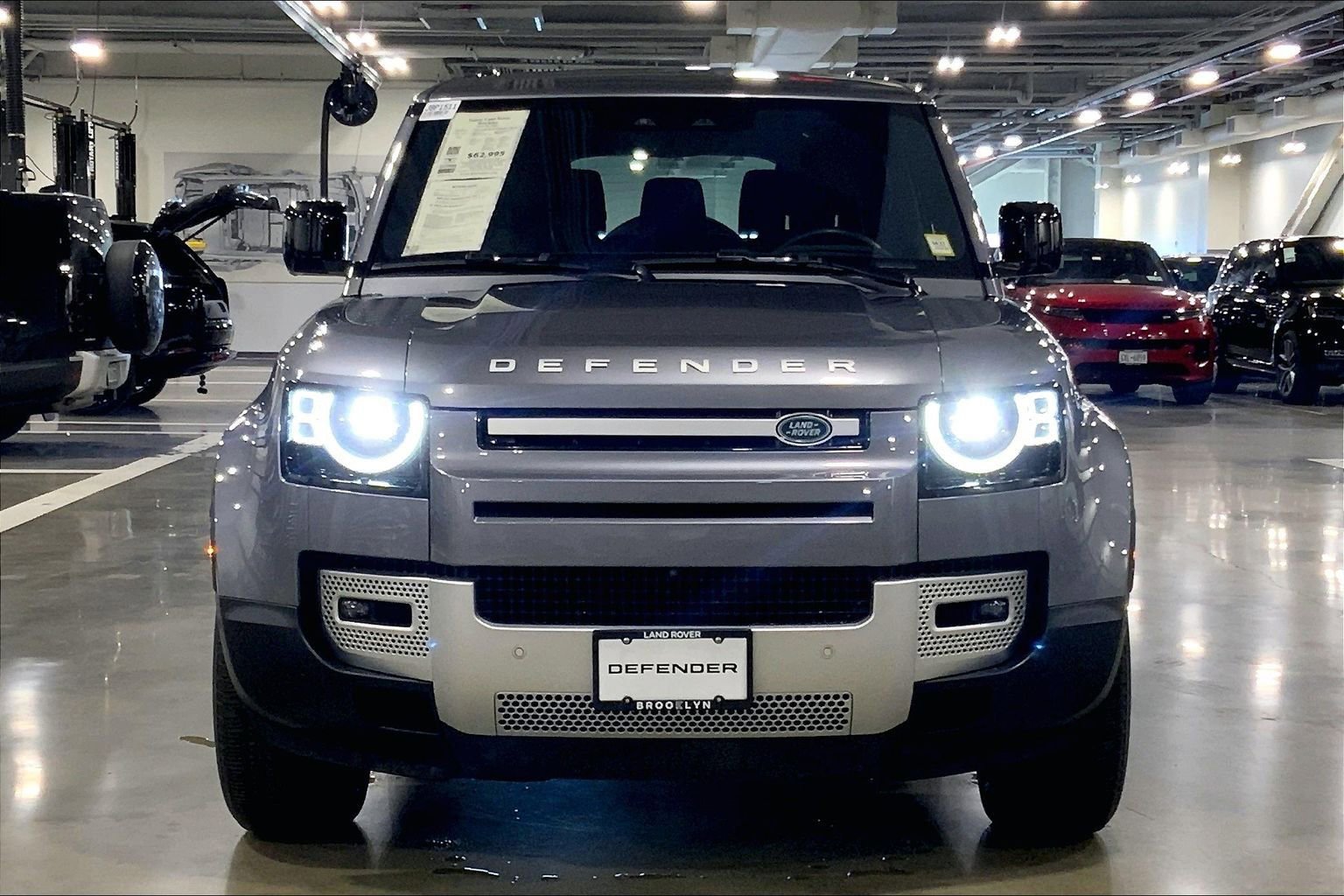 Used 2023 Land Rover Defender 130 SE AWD/4WD image 3