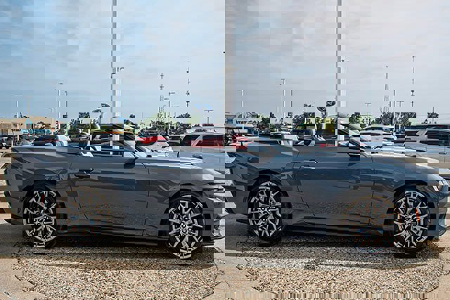 Used 2024 Ford Mustang Premium image 6