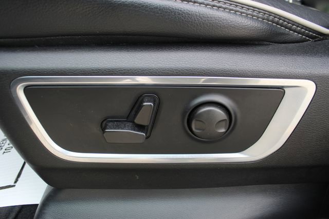 Used 2025 RAM 1500 Laramie w/ Sport Appearance Package image 14