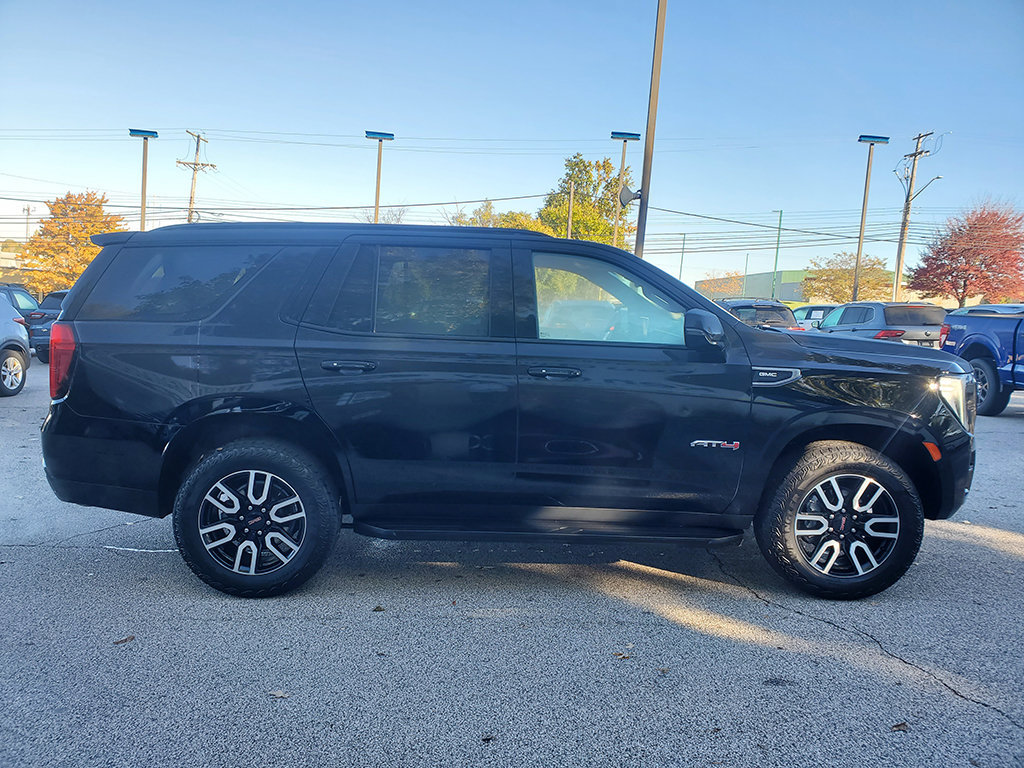 Used 2023 GMC Yukon AT4 w/ LPO, Floor Liner Package AWD/4WD image 4