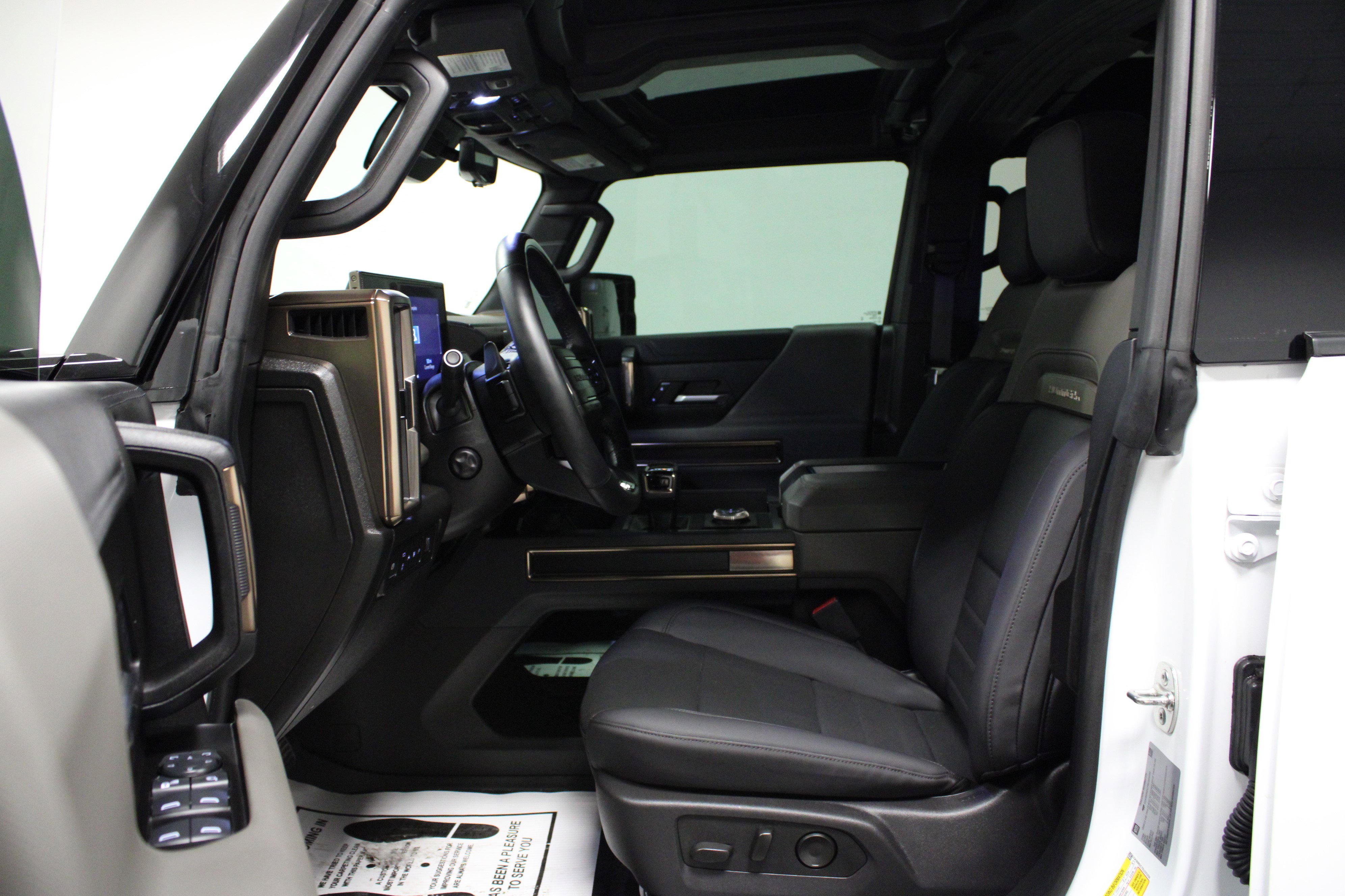 Used 2025 GMC Hummer EV 3X image 12