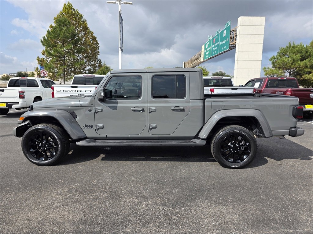 Certified 2023 Jeep Gladiator Overland image 7