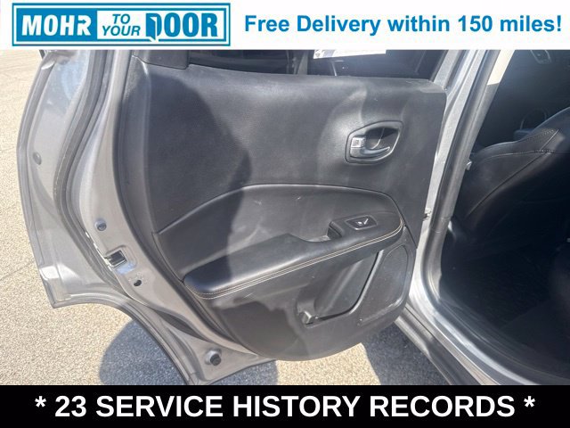 Used 2019 Jeep Compass Latitude FWD image 11