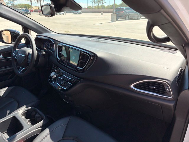 Used 2023 Kia EV6 Wind w/ Wind Technology Package AWD/4WD image 32