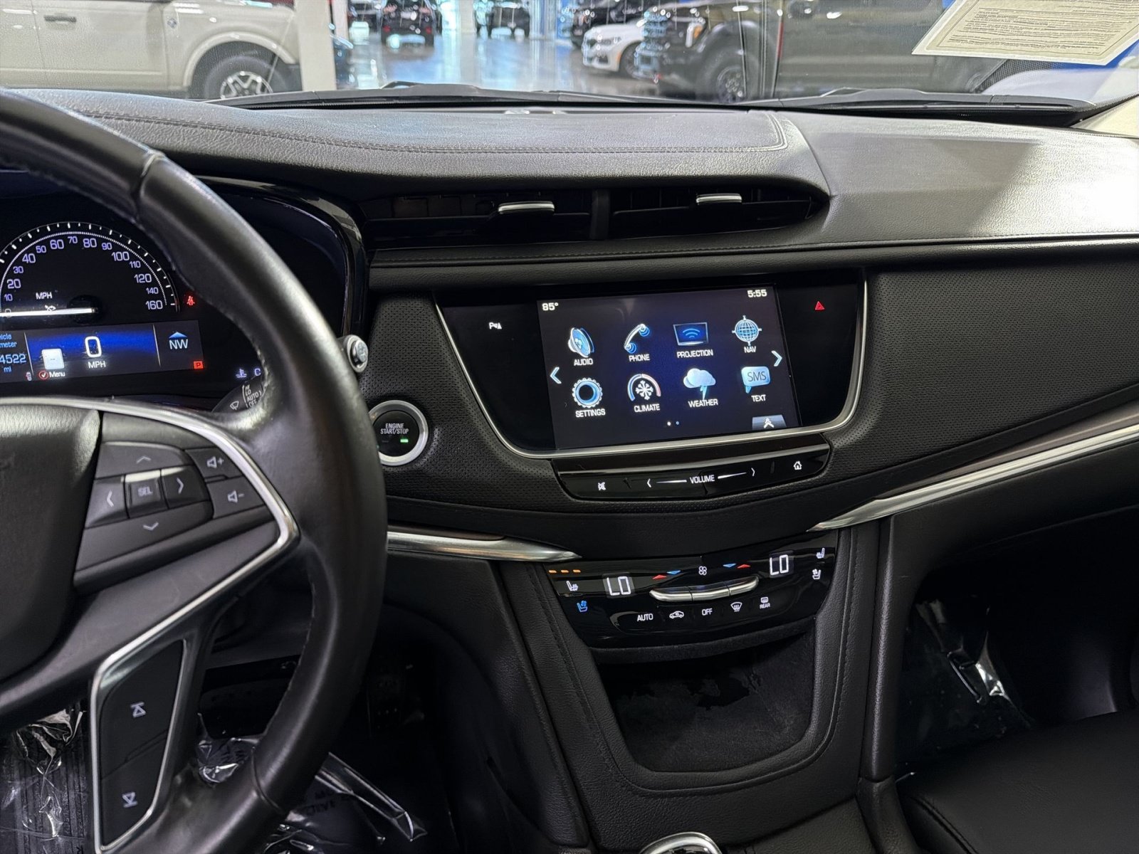 Used 2019 Cadillac XT5 Premium Luxury AWD/4WD image 19