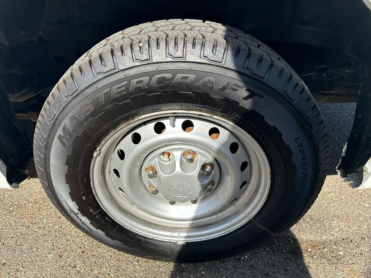 Used 2020 Nissan NV 2500 S image 27