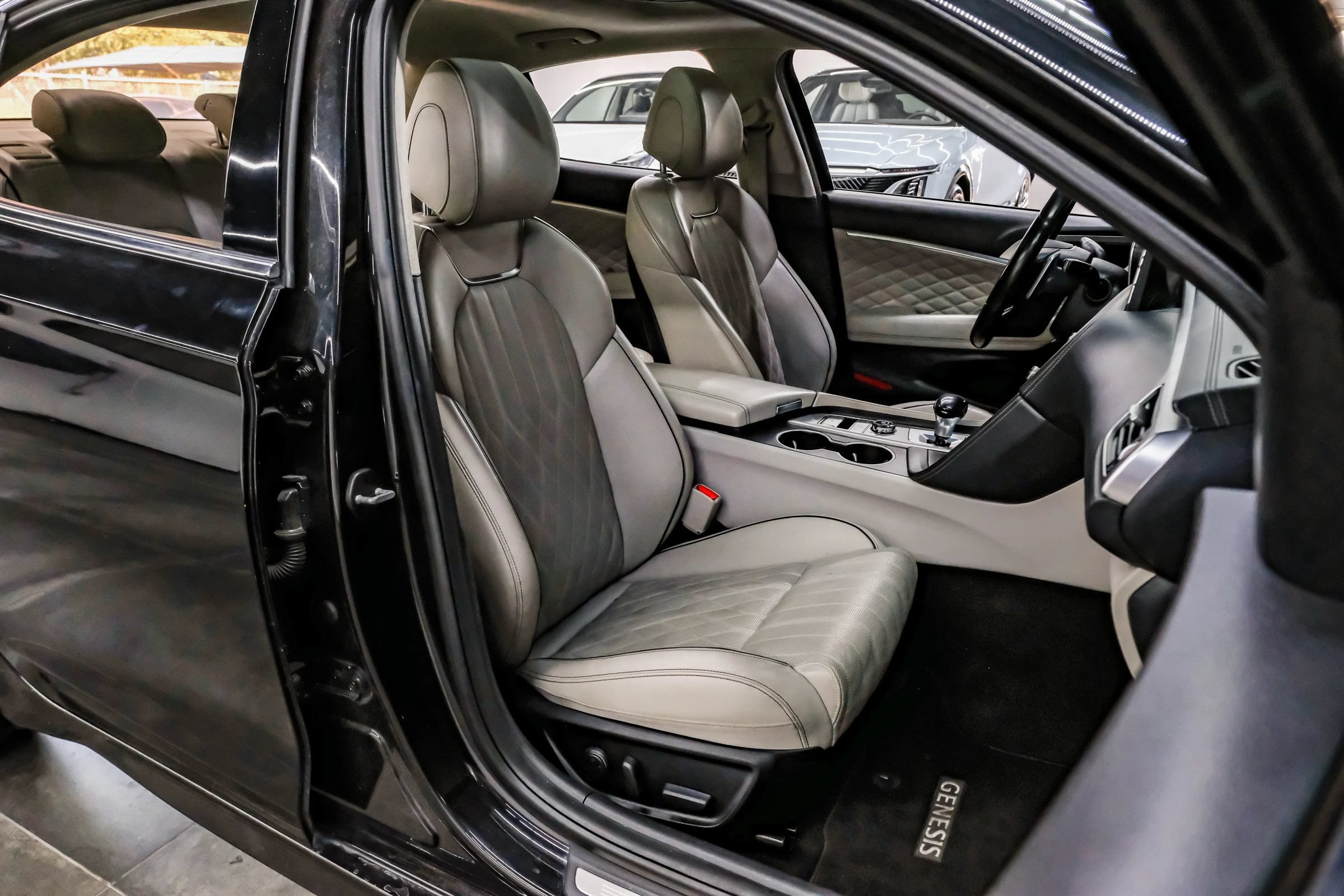 Used 2019 Genesis G70 2.0T Advanced w/ Dynamic Package AWD/4WD image 45