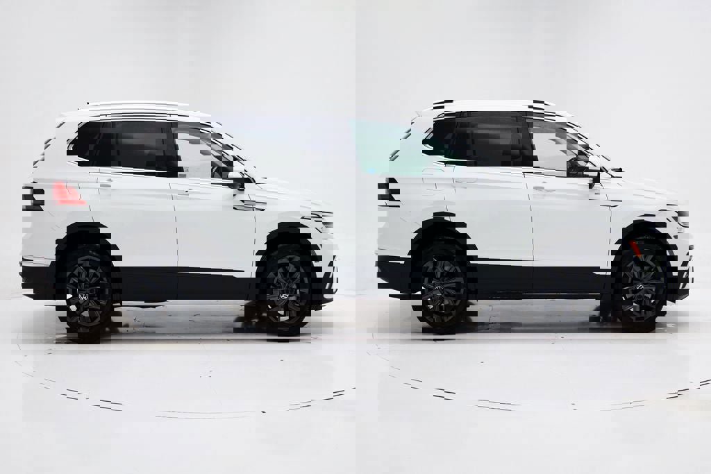 Used 2024 Volkswagen Tiguan Wolfsburg Edition image 3