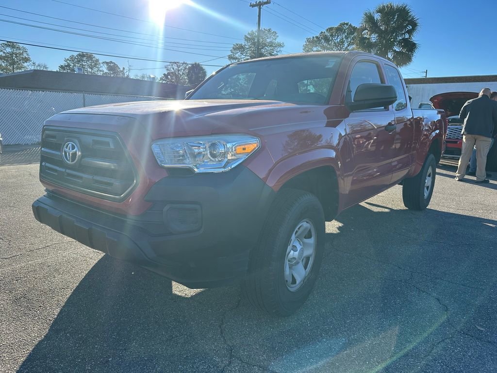 Used 2017 Toyota Tacoma SR image 10