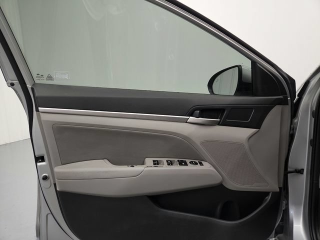 Used 2020 Hyundai Elantra SEL FWD image 20