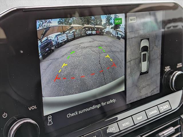 Used 2023 Nissan Pathfinder SL image 13