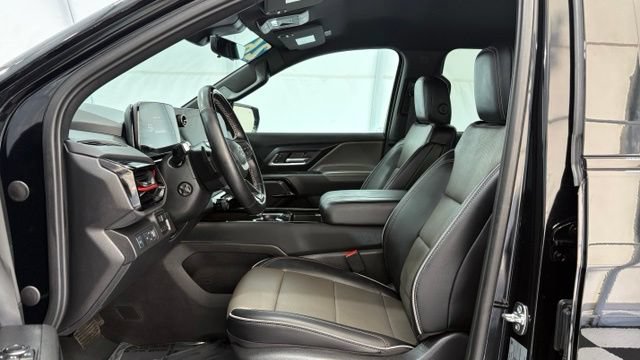 Used 2026 Chevrolet Silverado EV Trail Boss AWD/4WD image 15