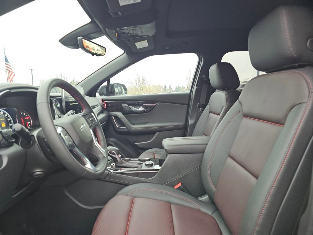 New 2025 Chevrolet Blazer RS w/ Driver Confidence II Package image 23