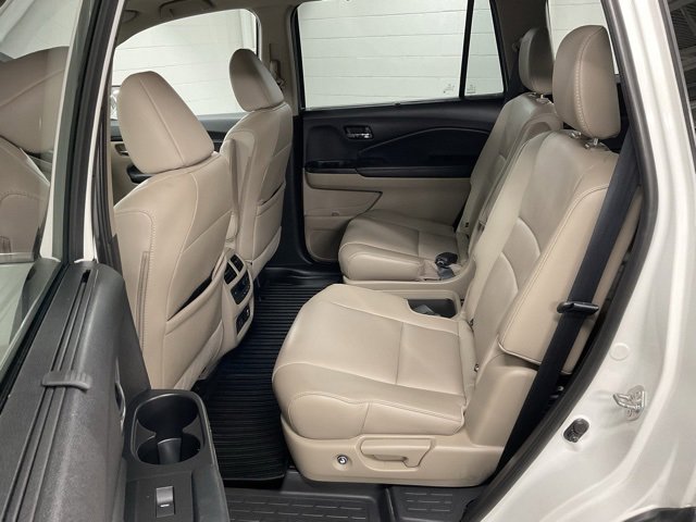 Certified 2019 Honda Pilot Touring image 14