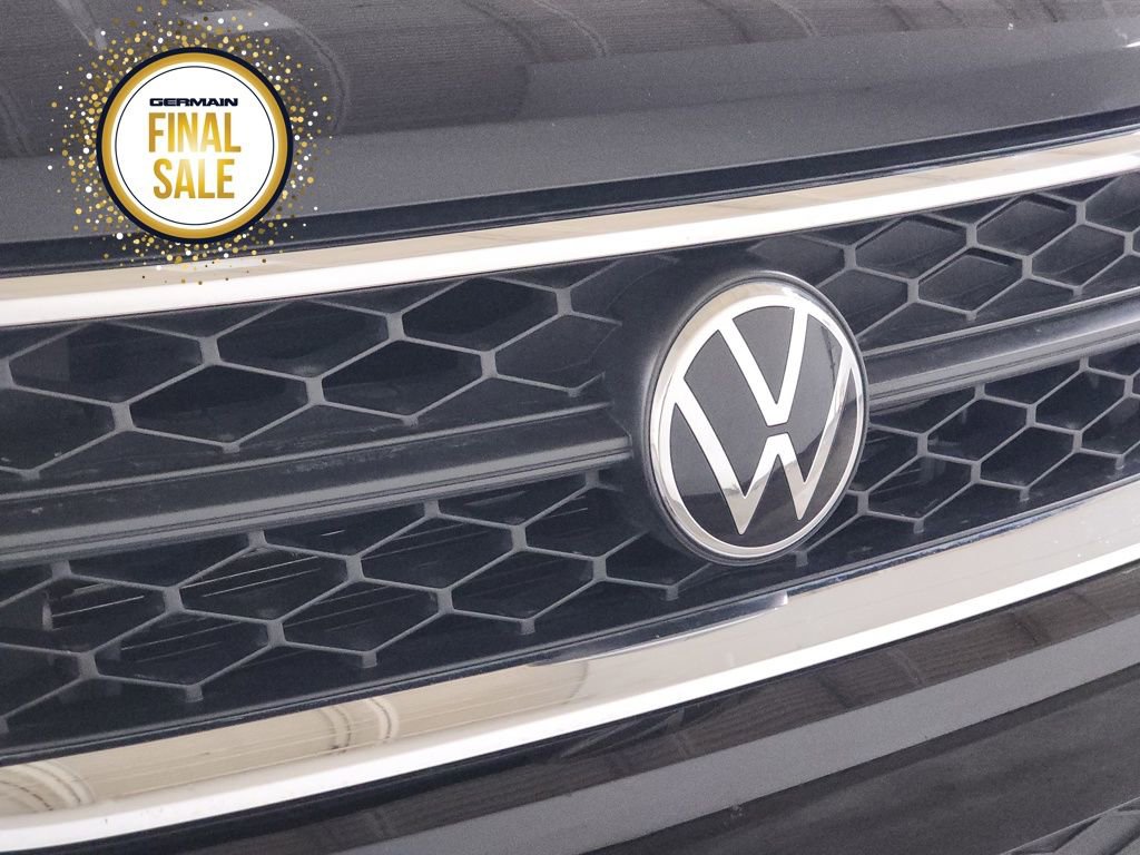 Used 2022 Volkswagen Taos S image 11