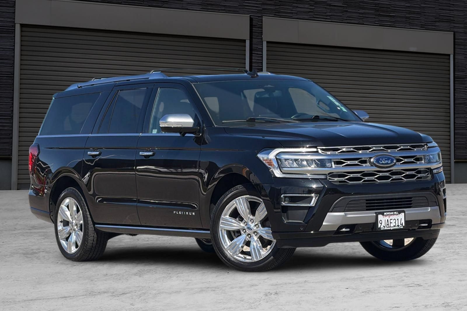 Used 2023 Ford Expedition Max Platinum AWD/4WD image 2